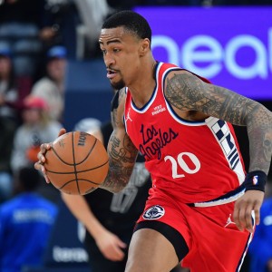 空间型4号位！科林斯近10场场均16.7分 投篮命中率67% 三分62%