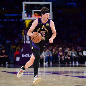 世界杯客户端安装包-霍里：湖人不该让东詹里同时在场 让里夫斯像吉诺比利一样替补吧