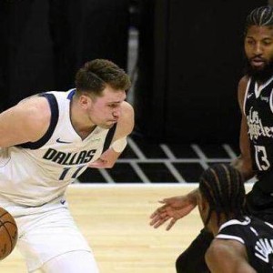 世界杯比赛在线观看地址-快艇该怎样限制东契奇？两瓶毒药泰伦卢如何选择